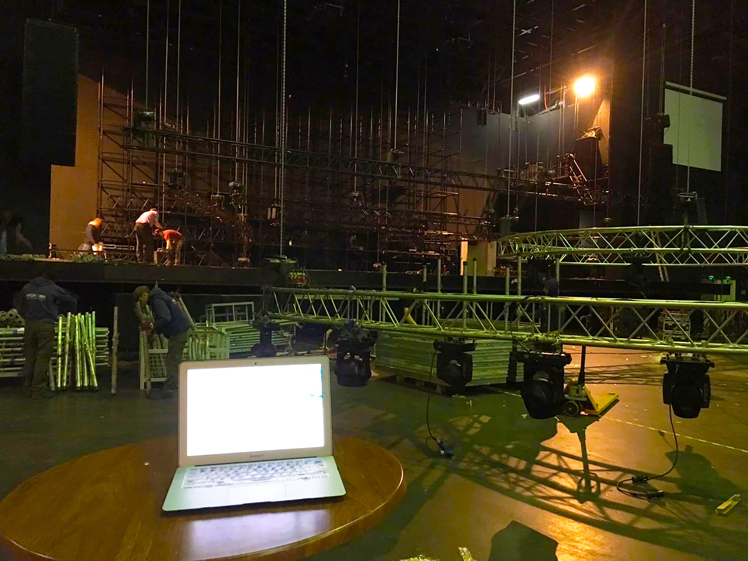 work_img
