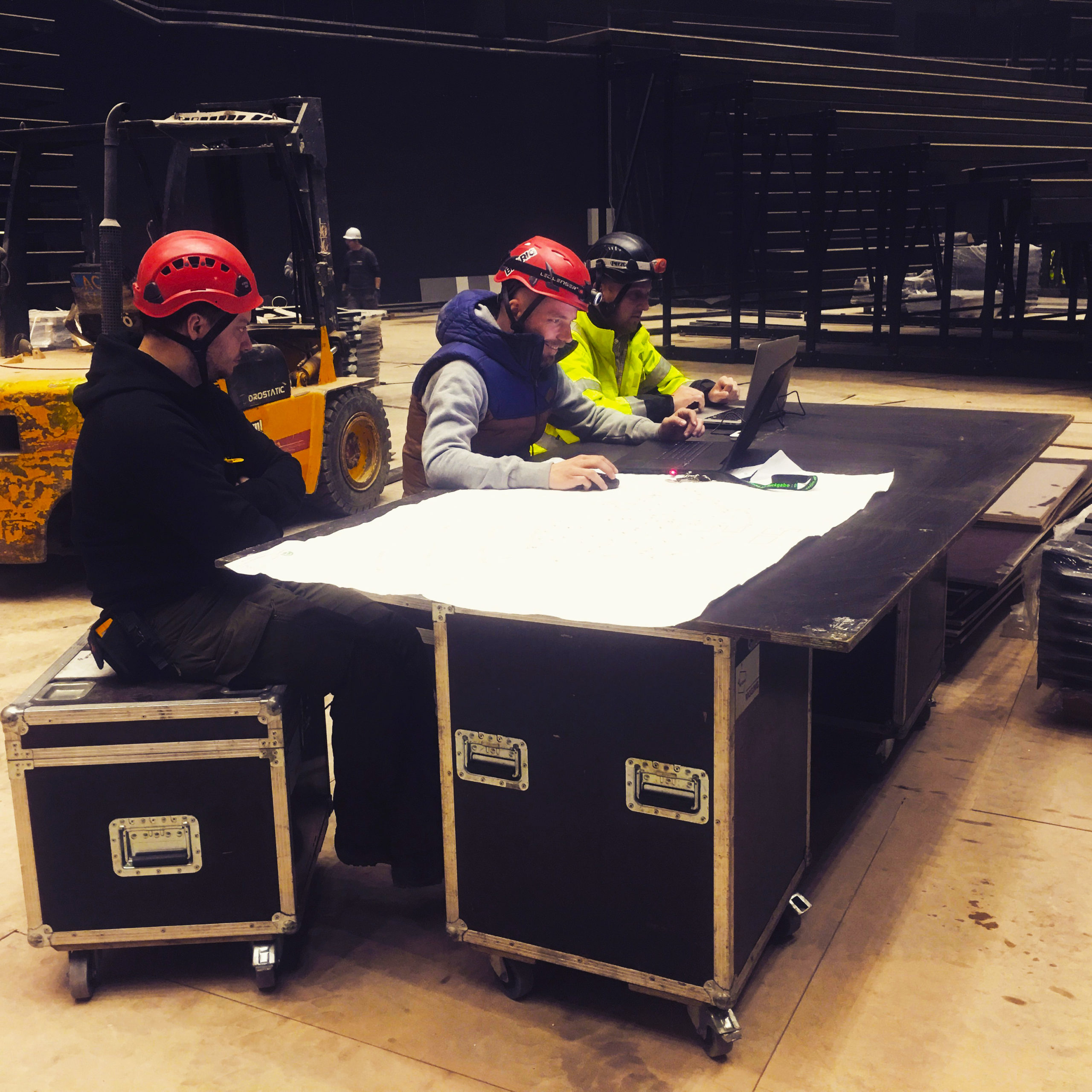 work_img