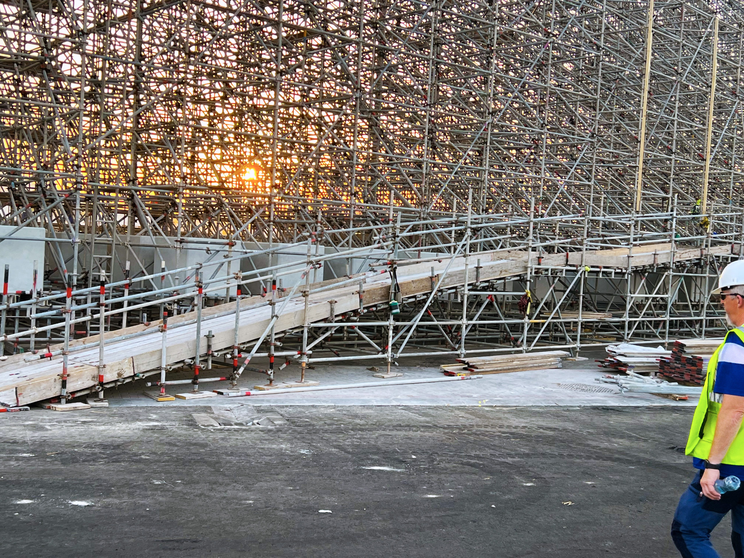 work_img